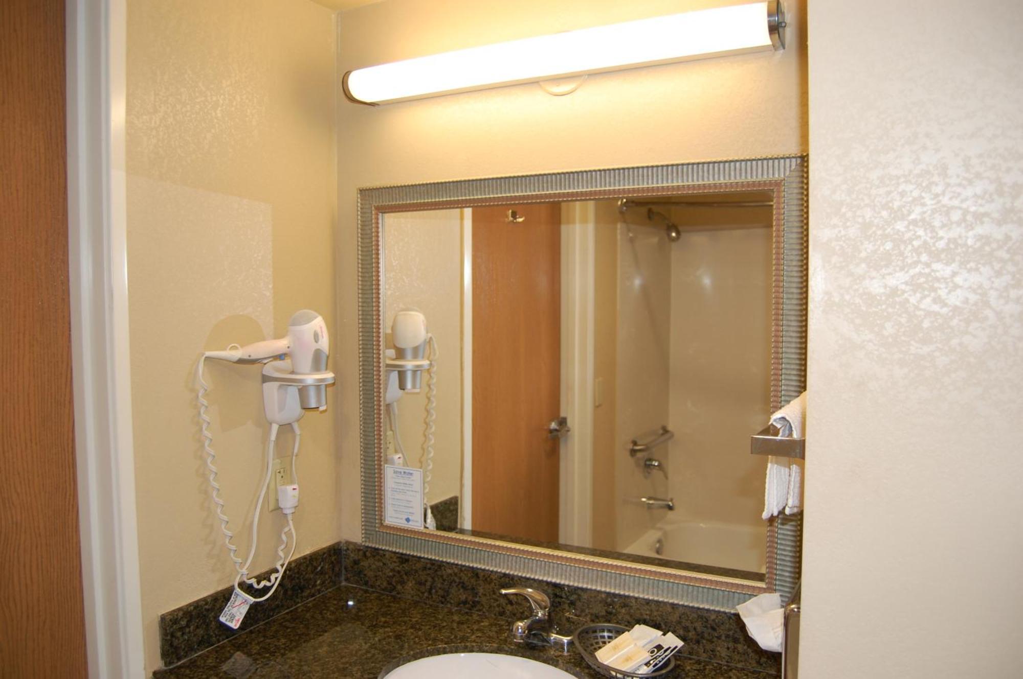 Pleasant Hill Inn Екстериор снимка