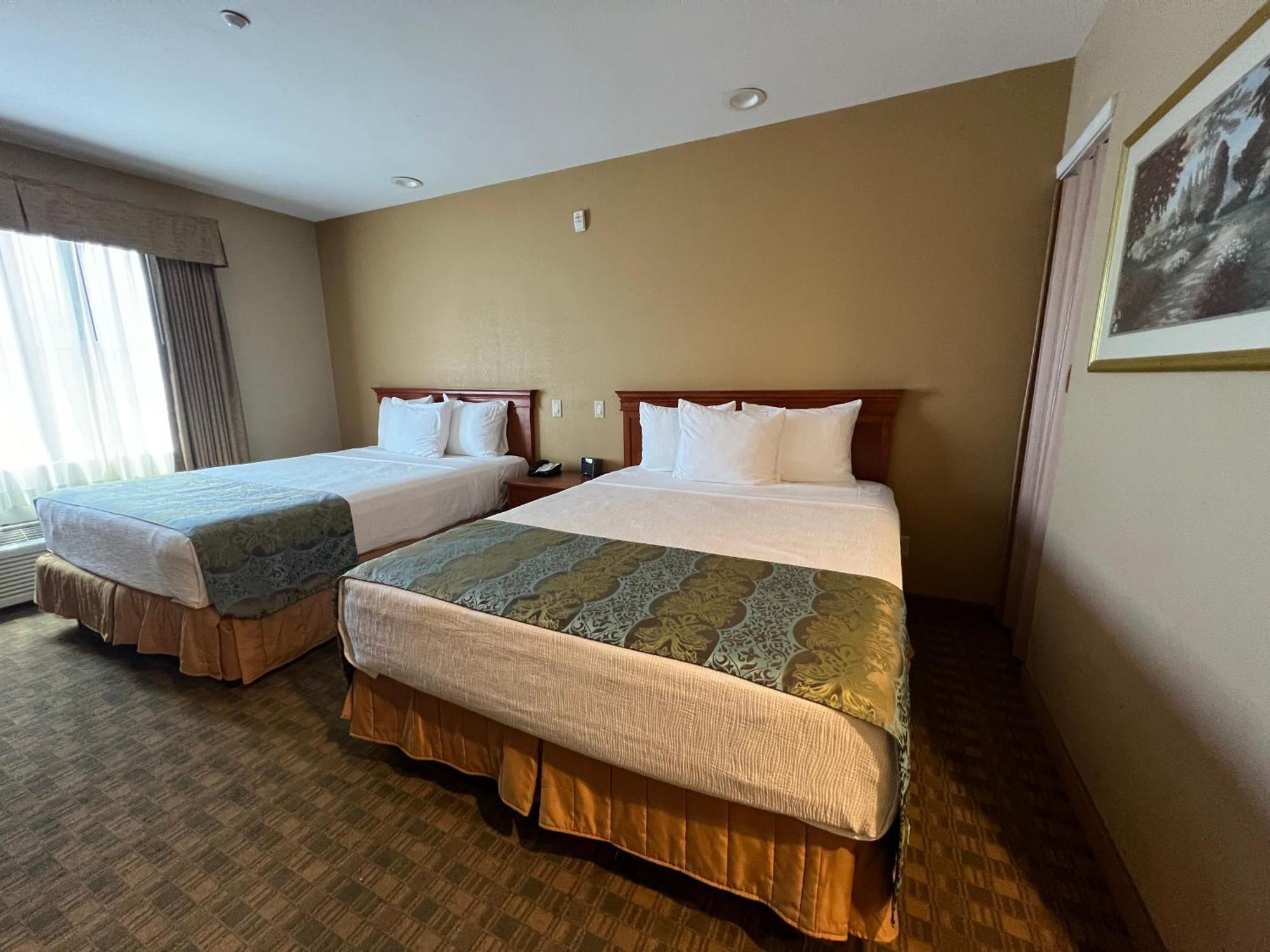 Pleasant Hill Inn Екстериор снимка